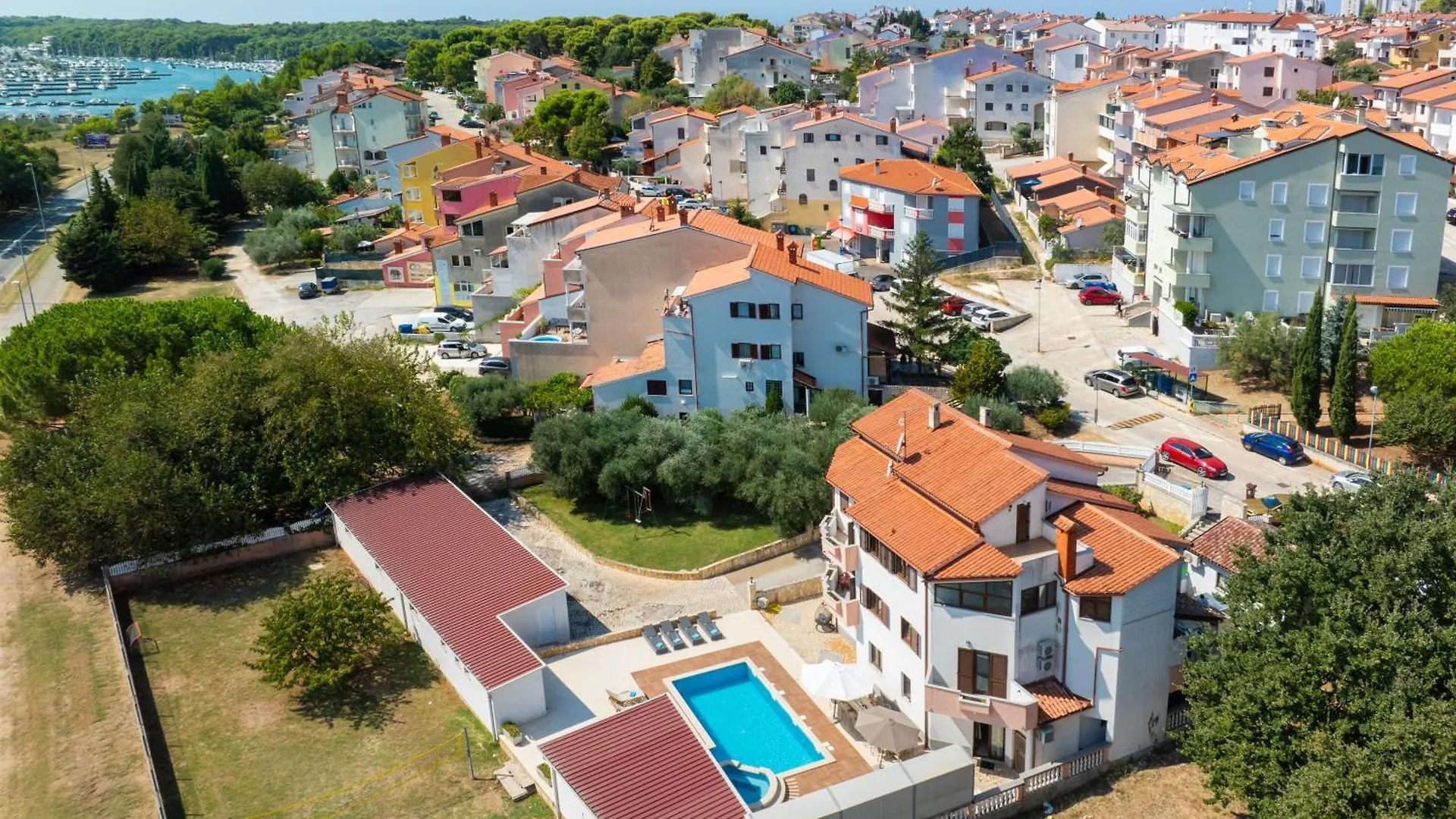 Villa Lealeana Pula