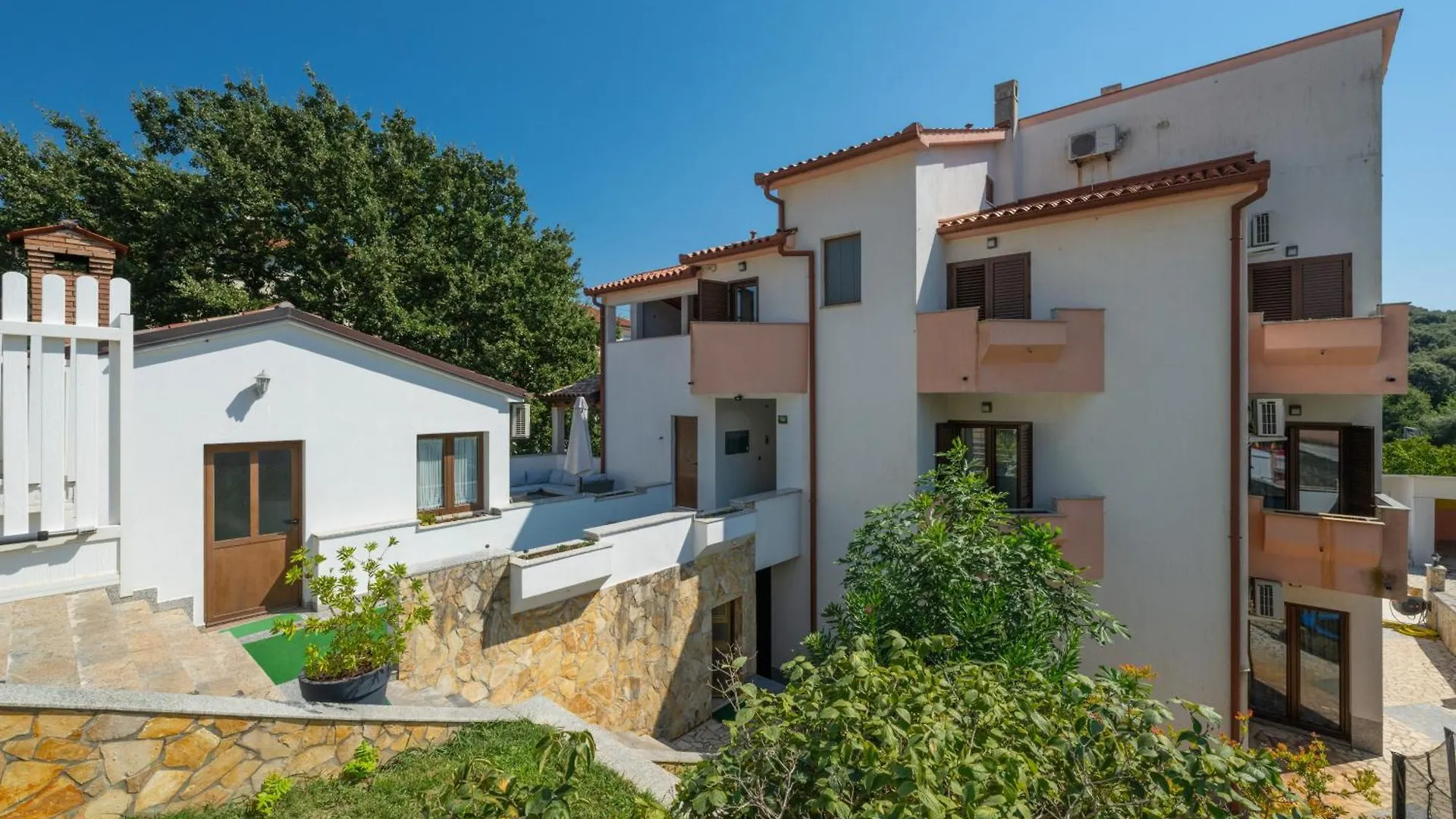 Villa Lealeana Pula