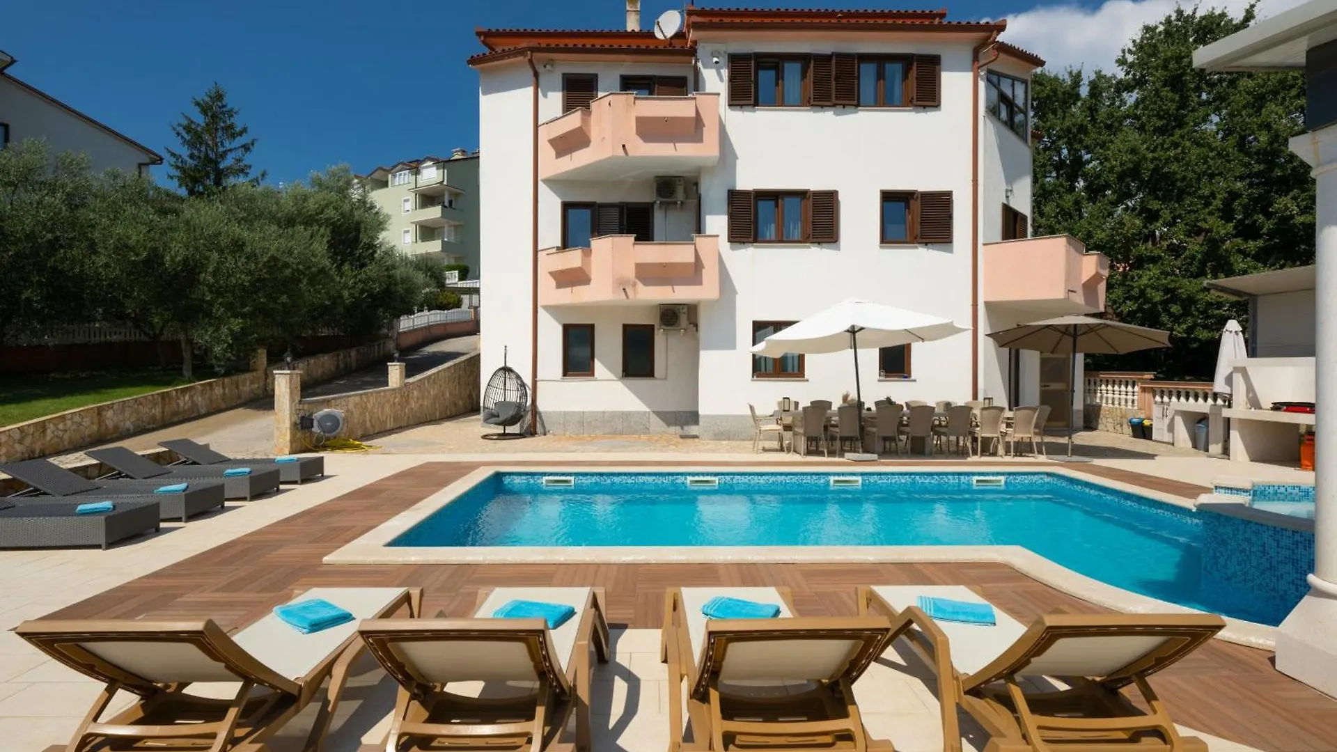 Villa Lealeana Pula 0*,  Croatia